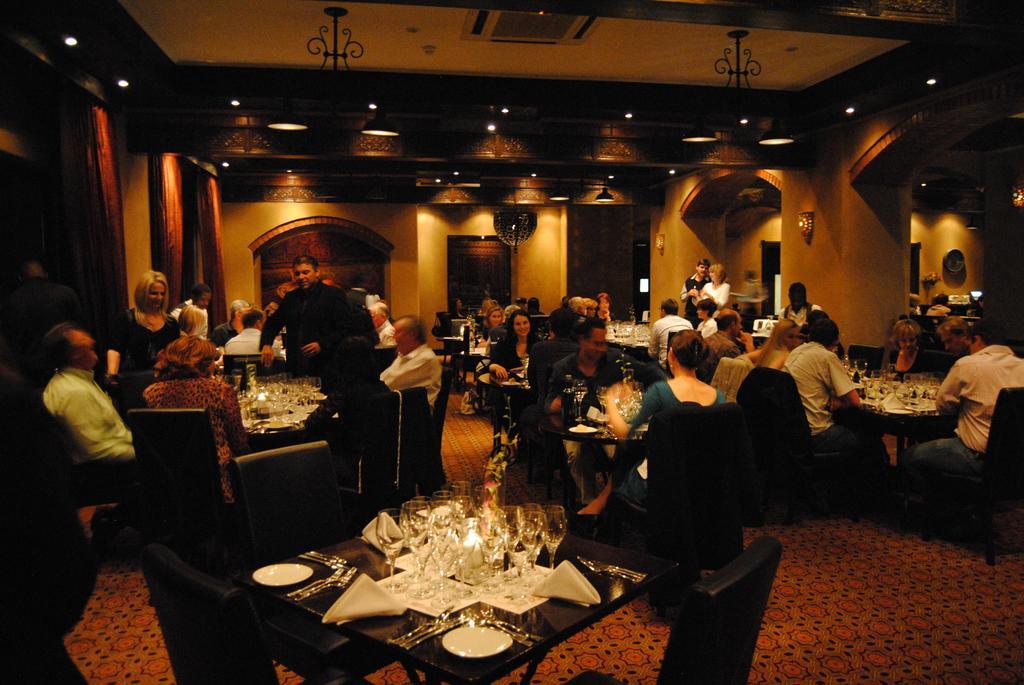 Royal Elephant Hotel & Conference Centre Centurion Dış mekan fotoğraf