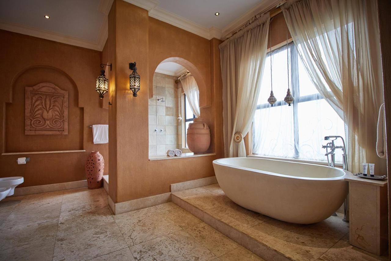 Royal Elephant Hotel & Conference Centre Centurion Dış mekan fotoğraf