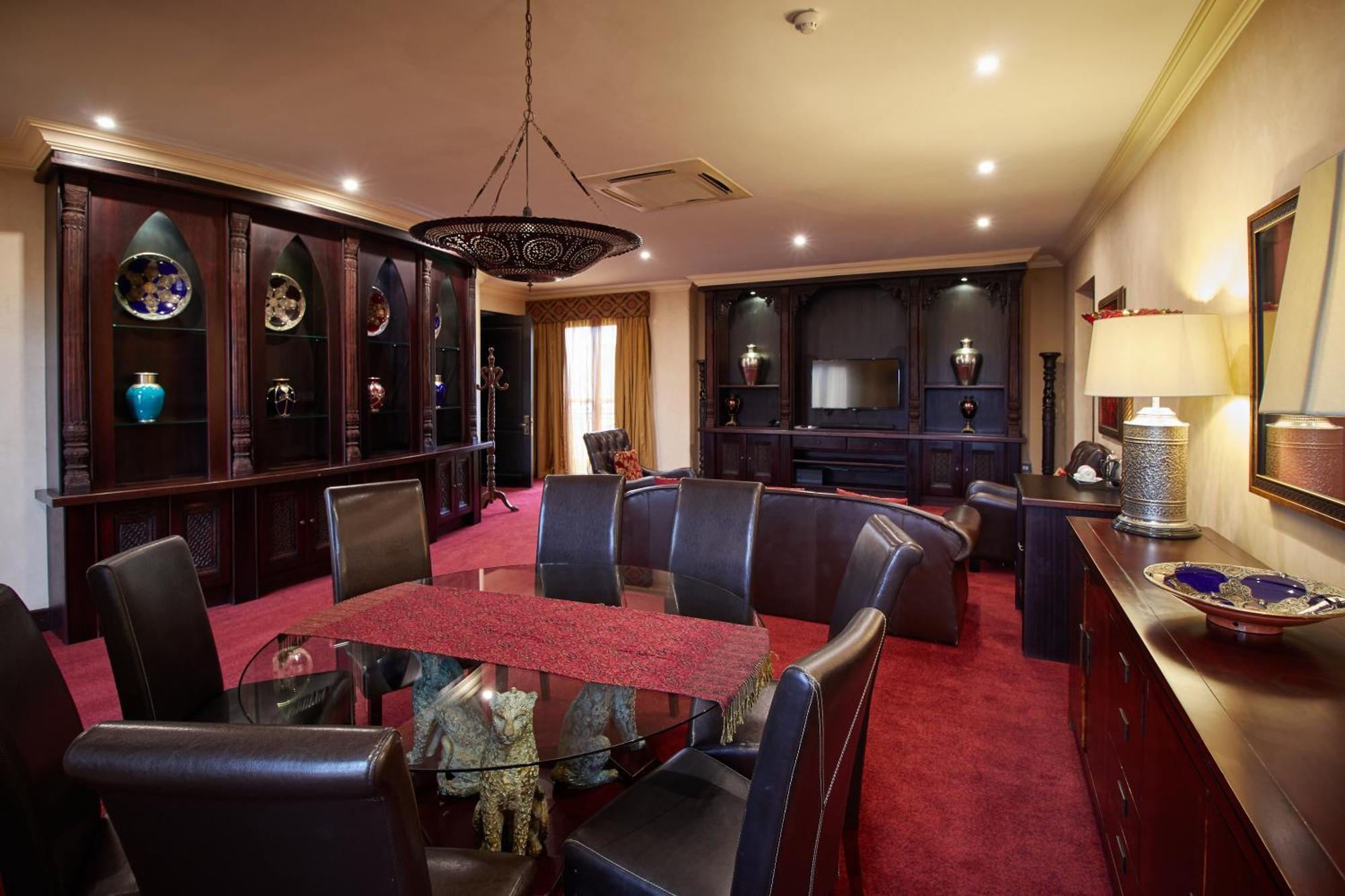 Royal Elephant Hotel & Conference Centre Centurion Dış mekan fotoğraf